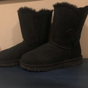 Brand new black ugg’s